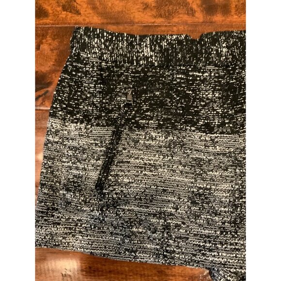 BCBGMaxAzria "Bruna" Black & White Tweed Mini Shorts, Size XS - Picture 2 of 8